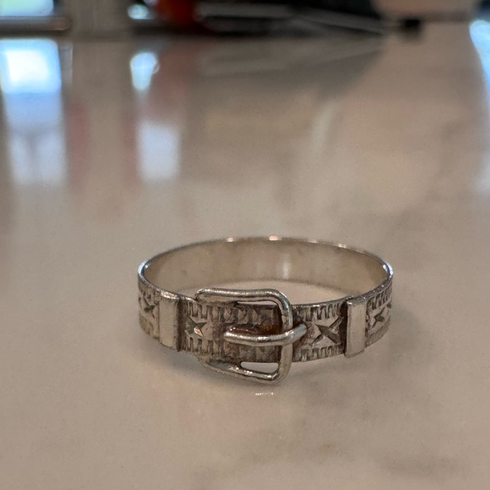 Vintage Silver Buckle Design Ring
